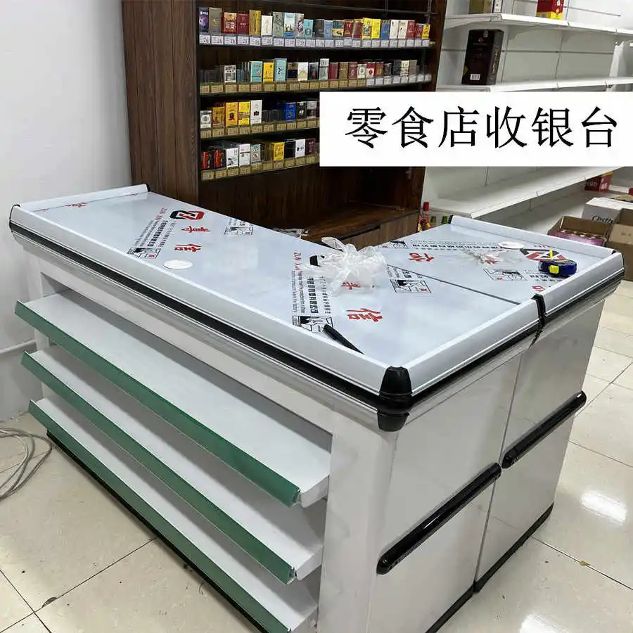 スナックショップのレジ係、チューインガム、フロント棚のコーナ - Food Snacks Corner のレビューと価格